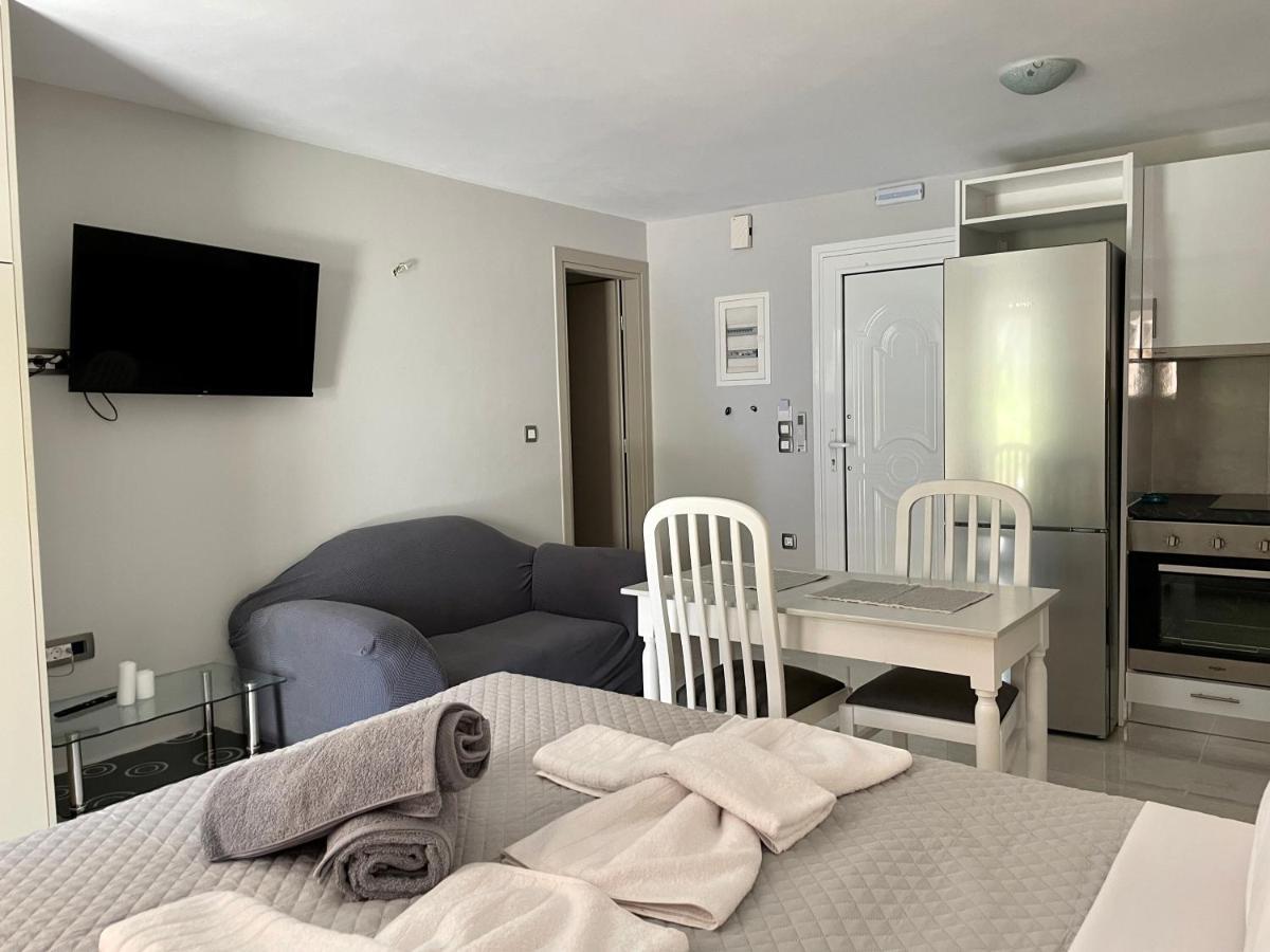 Arian Apartments Argostoli  Exterior photo
